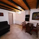 Nocleg ze śniadaniem Teta 3*