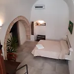 Teta Bed & Breakfast 3*
