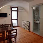 Nocleg ze śniadaniem Teta 3*
