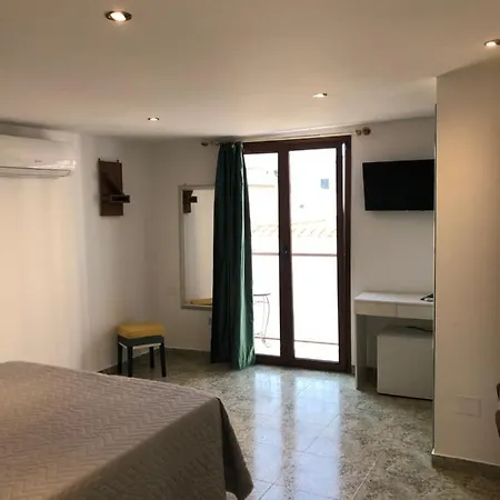 Teta Bed & Breakfast 3*